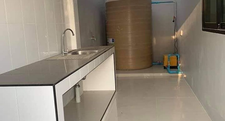 Продажа 3 спальни таунхаус в Mueang Ratchaburi, Ратбури