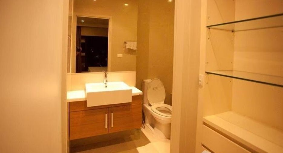 For sale and for rent 1 bed condo in Khlong Toei, Bangkok