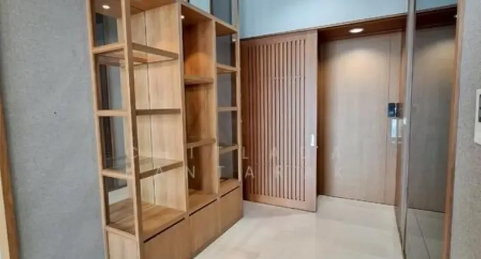 For sale 4 bedrooms condo in Yan Nawa, Bangkok