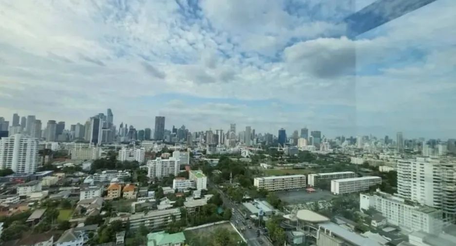 For sale 4 bedrooms condo in Yan Nawa, Bangkok