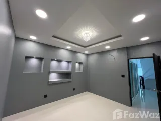 For sale 3 bedrooms retail Space in Nakhon Chai Si, Nakhon Pathom