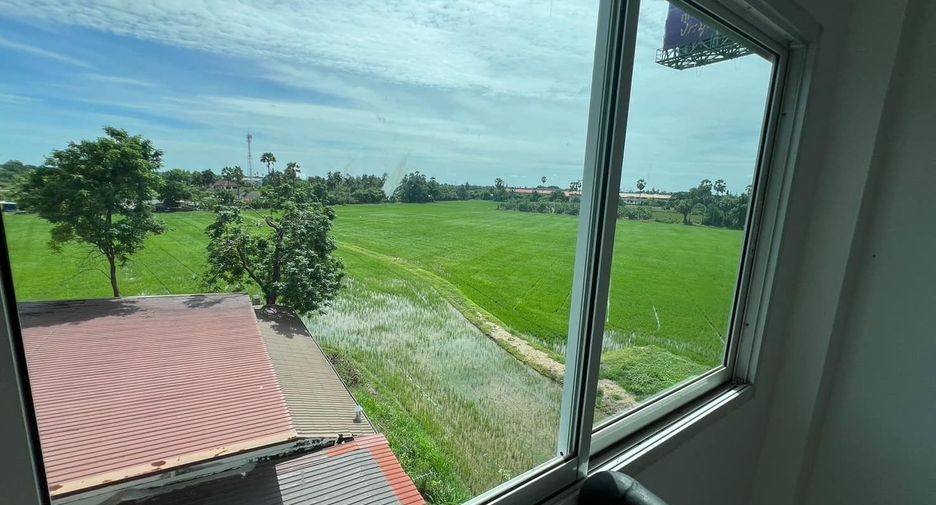 Gewerbefläche zum Kauf mit 3 Zimmer in Nakhon Chai Si, Nakhon Pathom