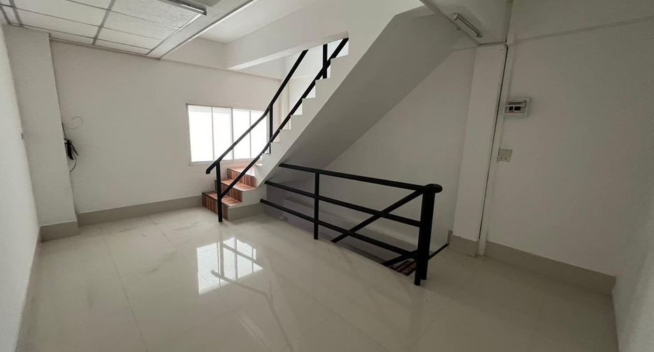 Gewerbefläche zum Kauf mit 3 Zimmer in Nakhon Chai Si, Nakhon Pathom