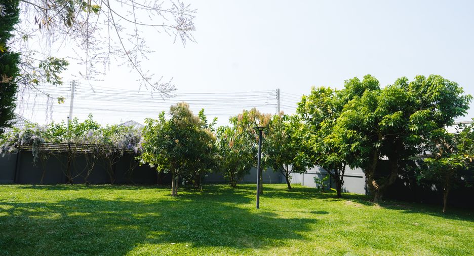 For sale 3 bedrooms house in Mueang Chiang Rai, Chiang Rai