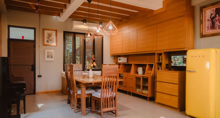 For sale 3 bedrooms house in Mueang Chiang Rai, Chiang Rai