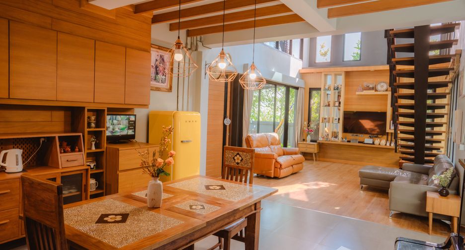 For sale 3 bedrooms house in Mueang Chiang Rai, Chiang Rai
