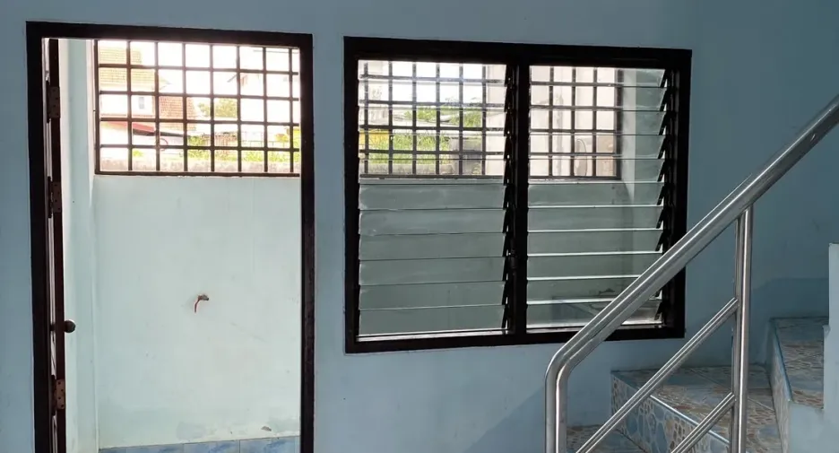 For sale 2 bedrooms townhouse in Mueang Sakon Nakhon, Sakon Nakhon
