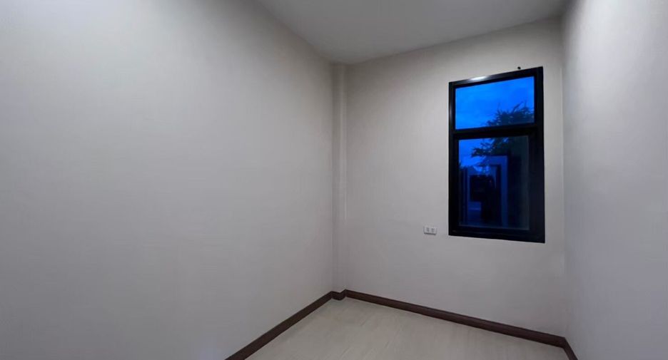 For sale and for rent 4 bedrooms townhouse in Mueang Khon Kaen, Khon Kaen