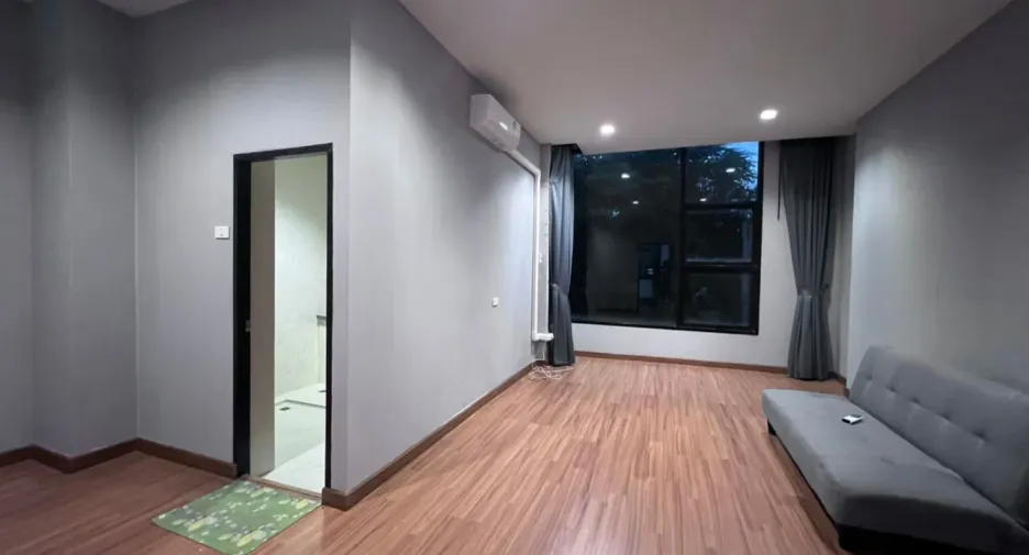 For sale and for rent 4 bedrooms townhouse in Mueang Khon Kaen, Khon Kaen