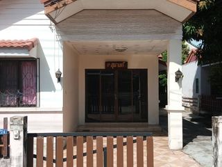 For rent 2 ベッドルーム townhouse in Mueang Chon Buri, Chonburi