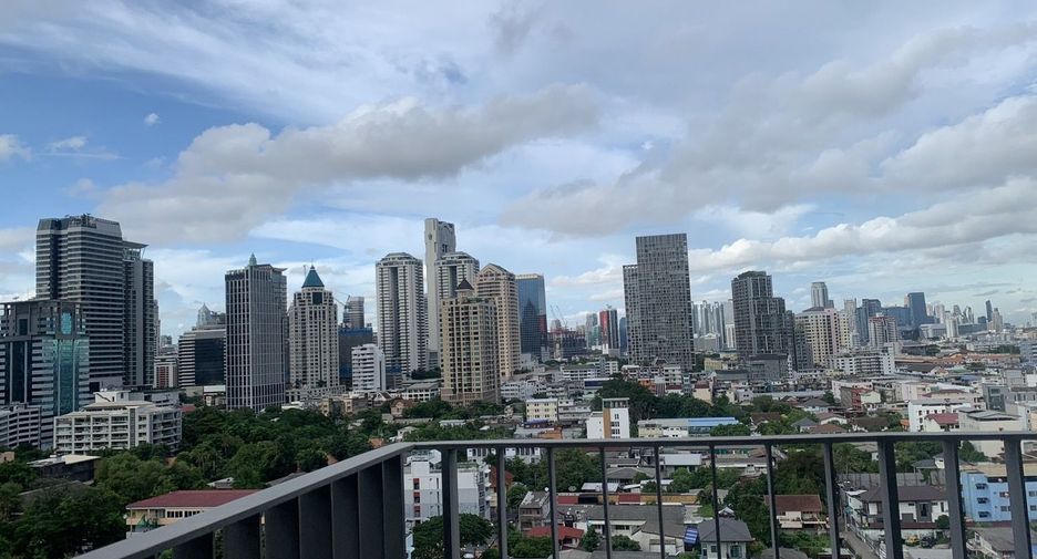 For sale 2 bedrooms condo in Sathon, Bangkok