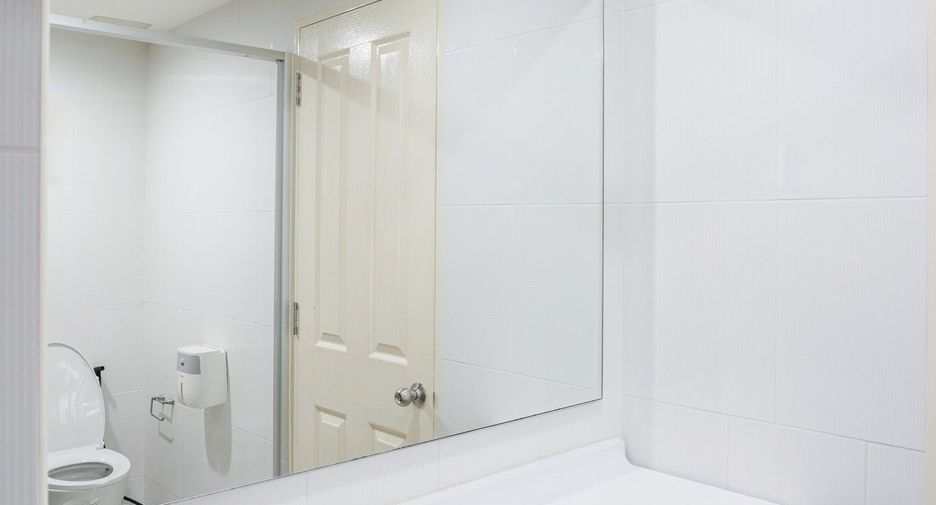 For sale 2 bedrooms condo in Chatuchak, Bangkok