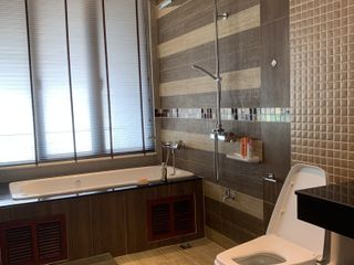 For sale 4 bedrooms townhouse in Hat Yai, Songkhla