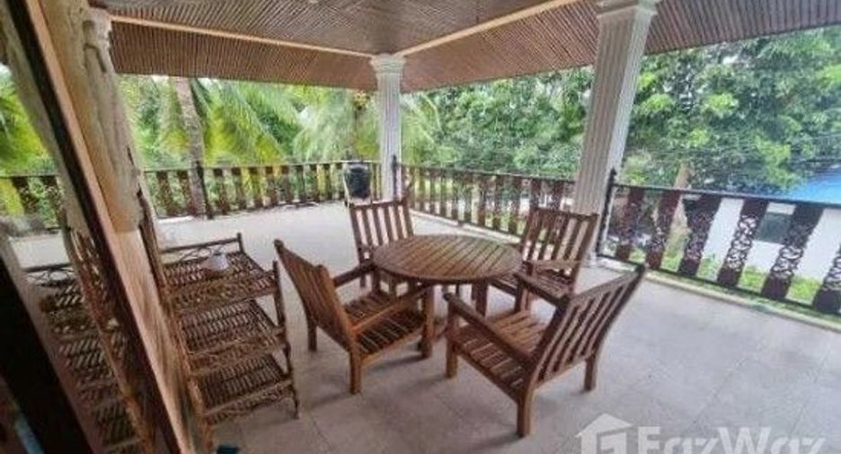 À louer 3 chambres villa à Mueang Phuket, Phuket