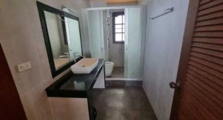 À louer 3 chambres villa à Mueang Phuket, Phuket