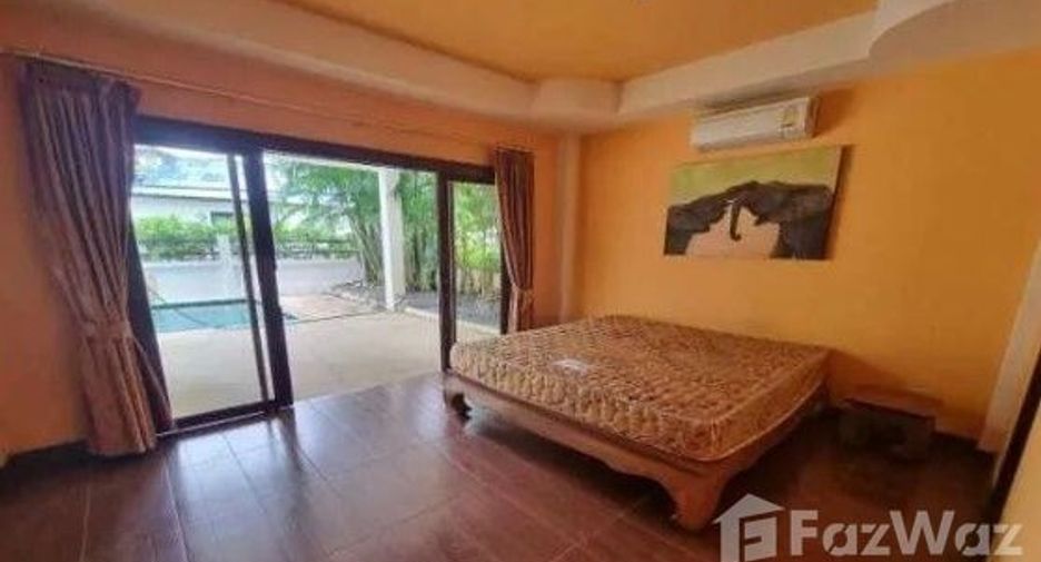 À louer 3 chambres villa à Mueang Phuket, Phuket