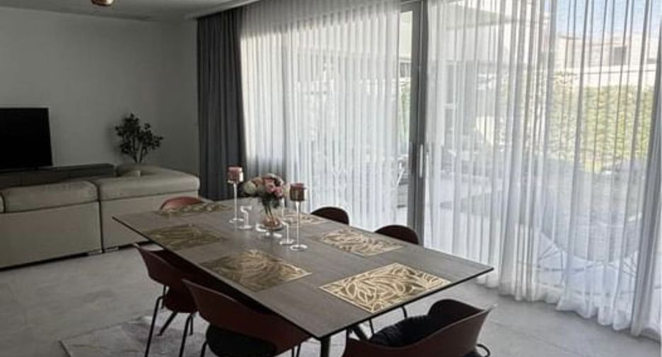 For rent 2 bedrooms villa in Mueang Phuket, Phuket