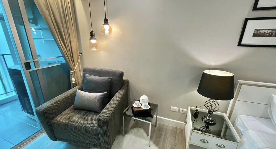 Wohnung zum Kauf und zur Miete mit 3 Zimmer in Huai Khwang, Bangkok