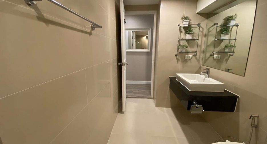 Wohnung zum Kauf und zur Miete mit 3 Zimmer in Huai Khwang, Bangkok