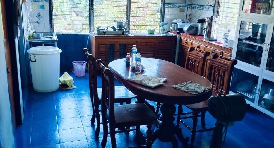 For sale 4 bedrooms house in Mueang Yala, Yala