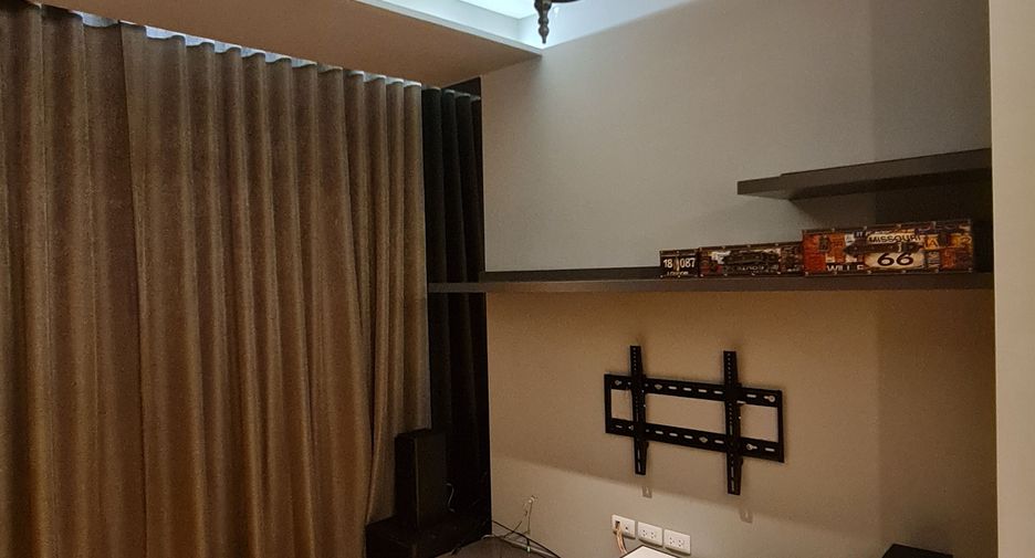 For sale 3 bedrooms townhouse in Suan Luang, Bangkok