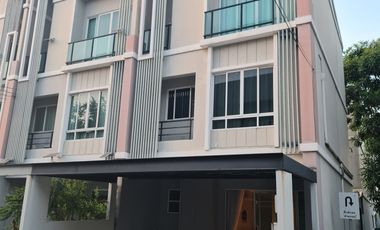 ขาย 3 ห้องนอน ทาวน์เฮ้าส์ ใน สวนหลวง, กรุงเทพฯ