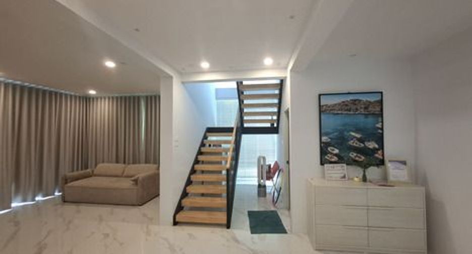 For sale 5 bedrooms house in Bang Bua Thong, Nonthaburi
