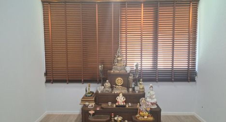 For sale 5 bedrooms house in Bang Bua Thong, Nonthaburi