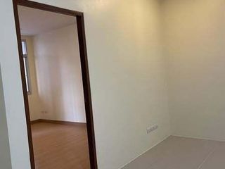 À vendre 1 chambre condo à Din Daeng, Bangkok