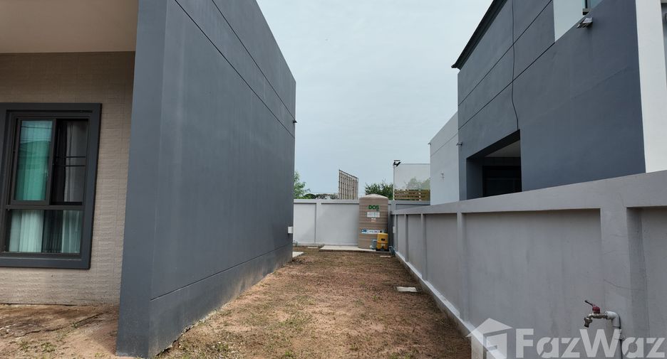 For sale 4 ベッドルーム house in Mueang Nakhon Ratchasima, Nakhon Ratchasima