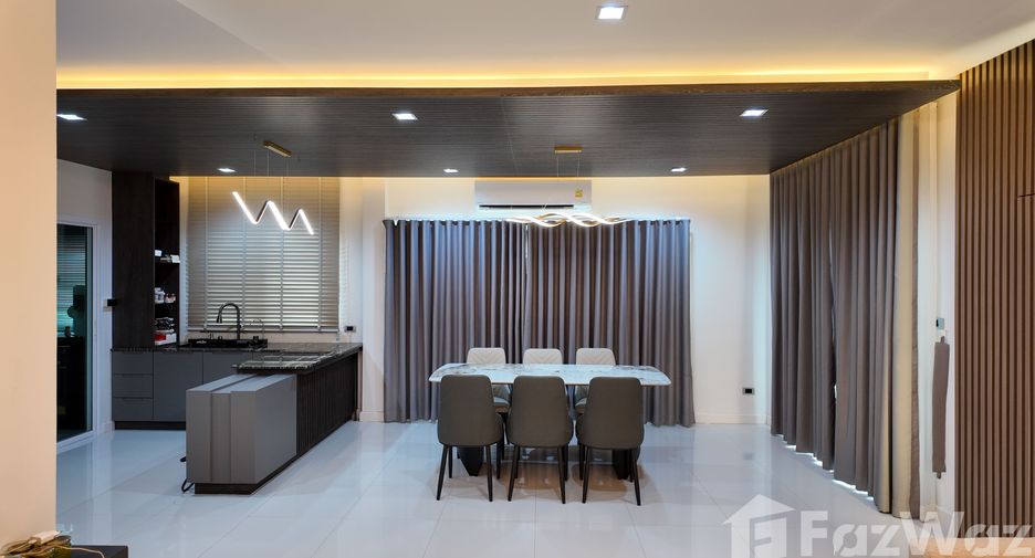 For sale 4 ベッドルーム house in Mueang Nakhon Ratchasima, Nakhon Ratchasima