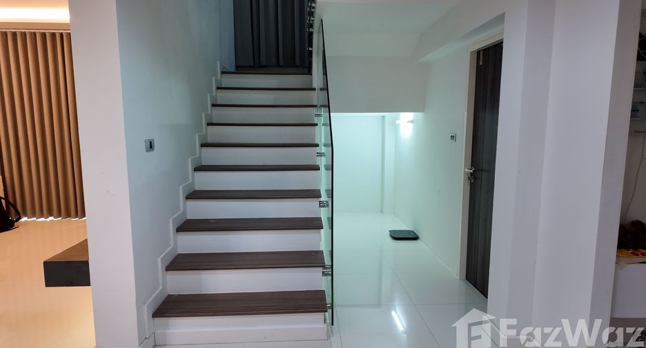 For sale 4 ベッドルーム house in Mueang Nakhon Ratchasima, Nakhon Ratchasima