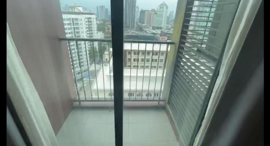 For sale 1 bed condo in Khlong Toei, Bangkok