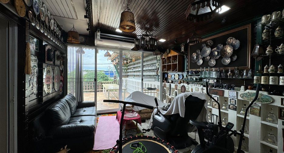 For sale 3 bedrooms house in Khlong Sam Wa, Bangkok