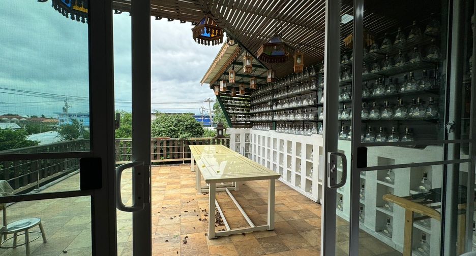 For sale 3 bedrooms house in Khlong Sam Wa, Bangkok
