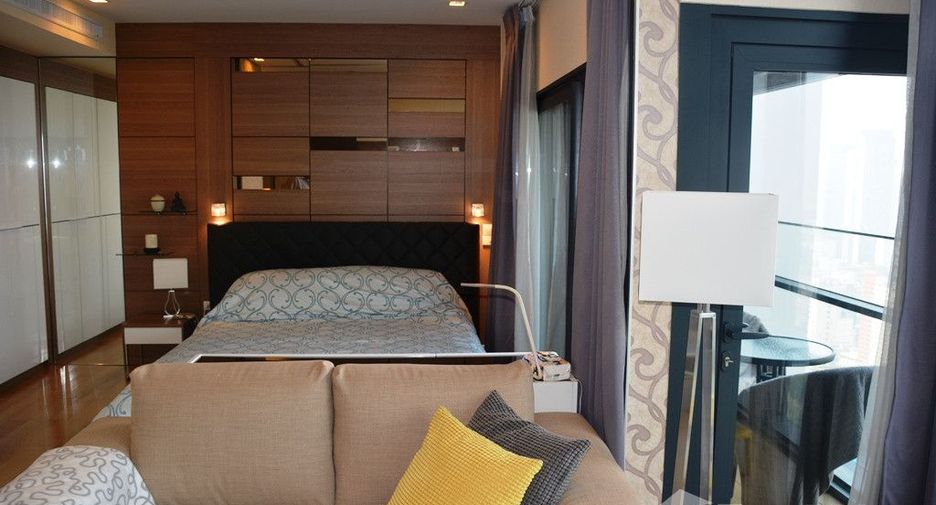 À vendre 1 chambre condo à Watthana, Bangkok
