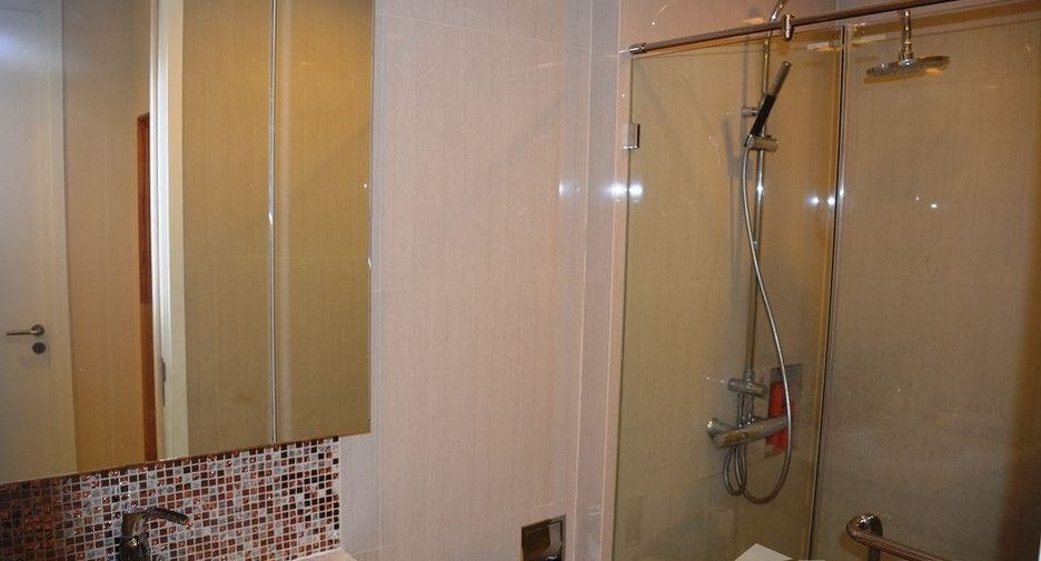 À vendre 1 chambre condo à Watthana, Bangkok
