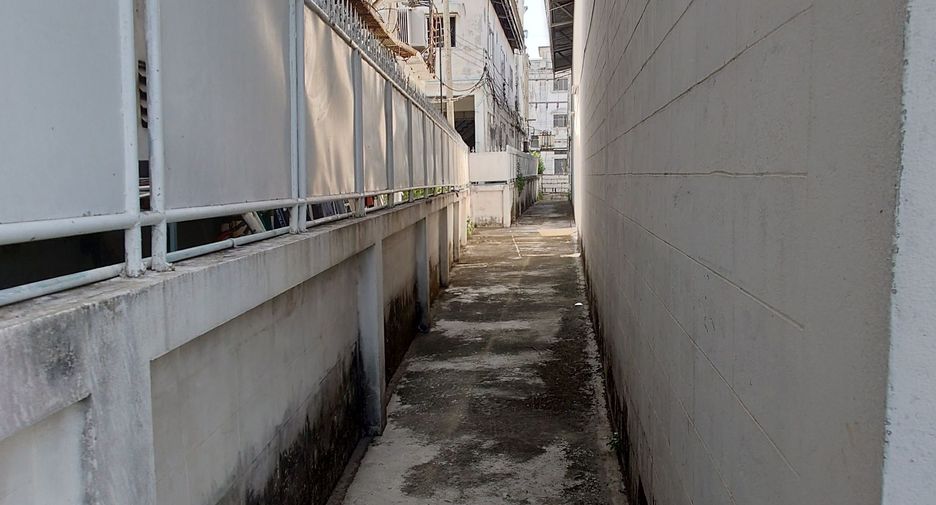 出售 8 卧室 办公室 在 Krathum Baen, Samut Sakhon