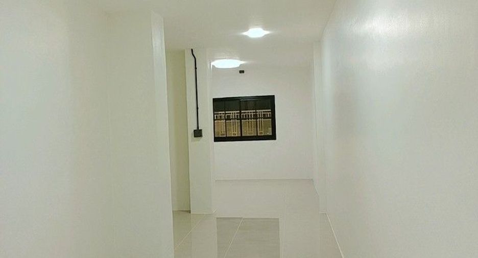 出售 4 卧室 联排别墅 在 Mueang Saraburi, Saraburi