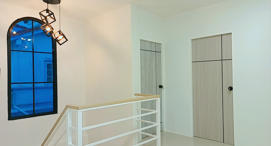 Продажа 4 спальни таунхаус в Mueang Saraburi, Saraburi