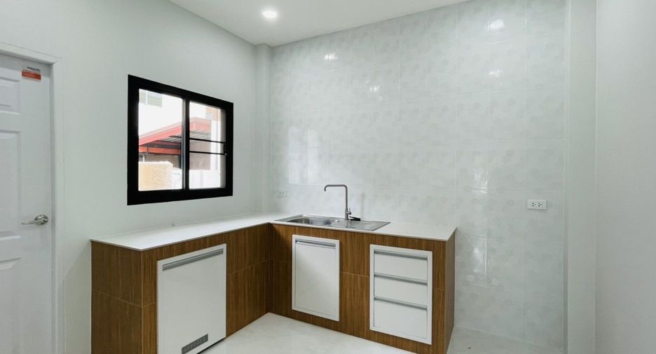 For sale 3 bedrooms house in Mueang Phitsanulok, Phitsanulok