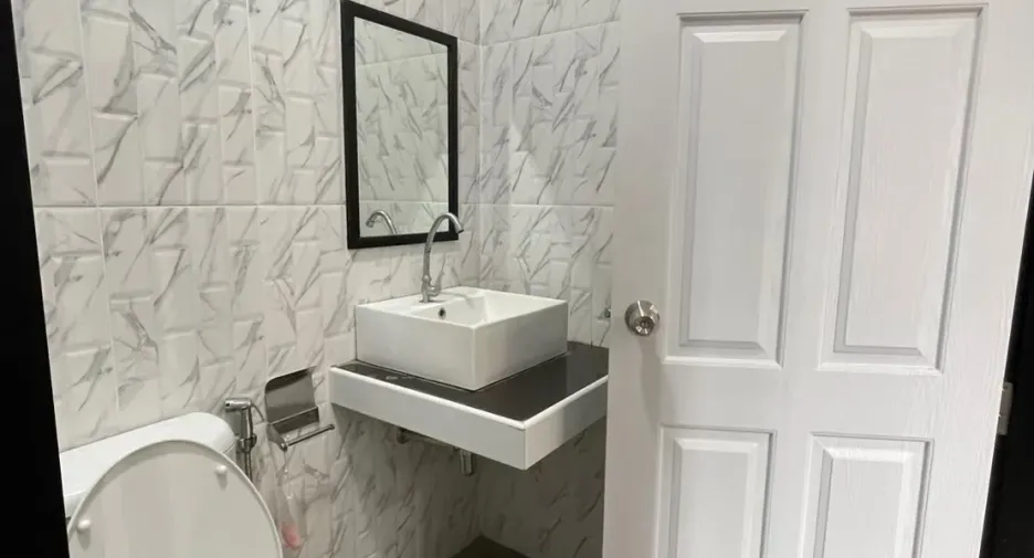 For sale 2 bedrooms house in Mueang Phitsanulok, Phitsanulok