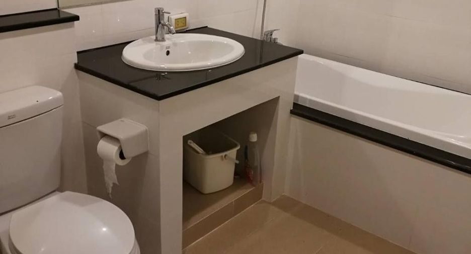 For sale 1 bed condo in Watthana, Bangkok