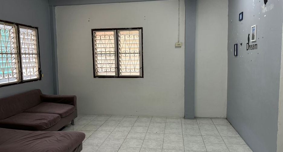 For sale 3 bedrooms house in Mueang Sisaket, Sisaket