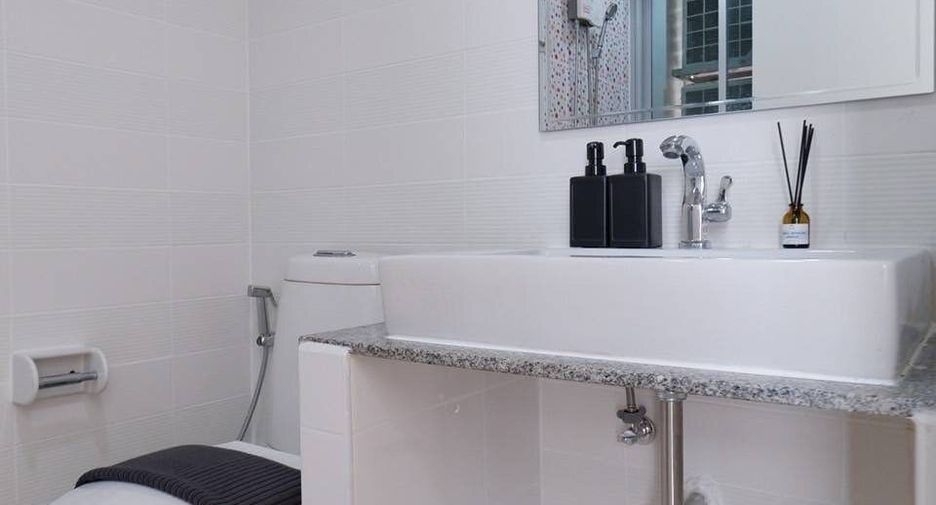 For sale 1 bed condo in Suan Luang, Bangkok