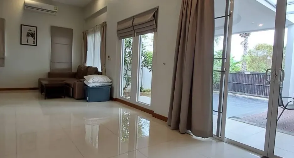 For rent 4 bedrooms villa in Thalang, Phuket