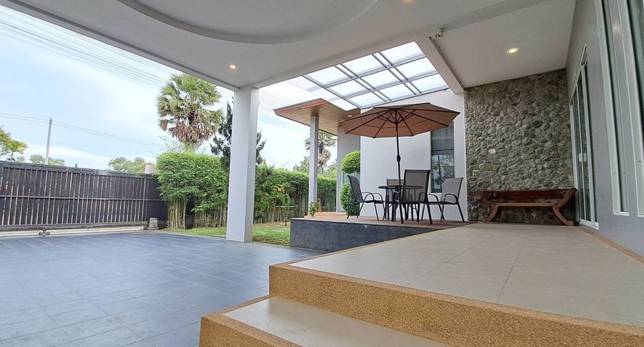 For rent 4 bedrooms villa in Thalang, Phuket