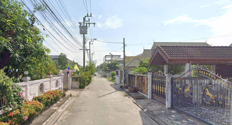 For sale land in Lat Phrao, Bangkok