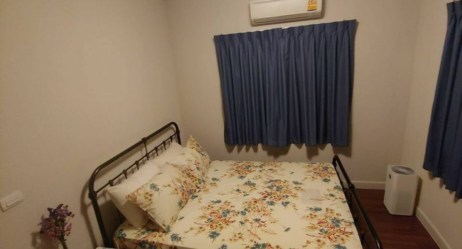 For sale 3 bedrooms house in Khlong Sam Wa, Bangkok