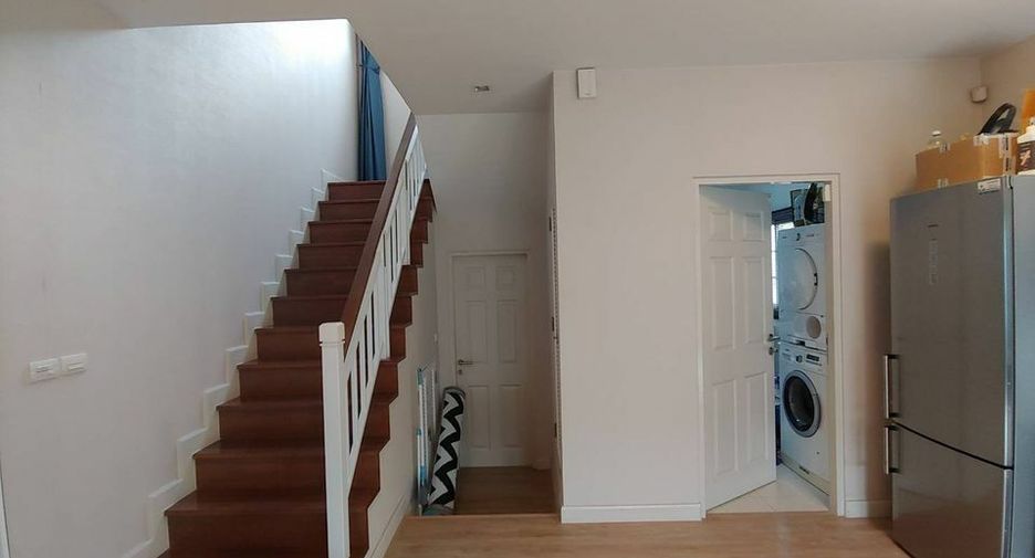 For sale 3 bedrooms house in Khlong Sam Wa, Bangkok